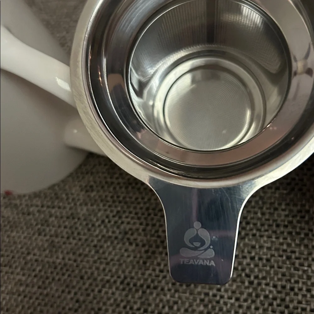 Teavana Mug With Stainless Tea Infuser and Lid